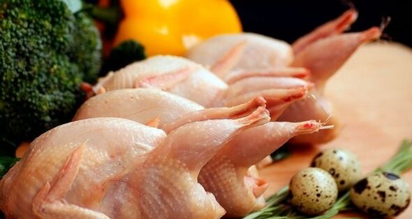 huevos de gallina y codorniz para potenciar